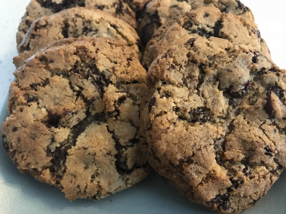 Low FODMAP, gluten free, cranberry and chocolate cookies